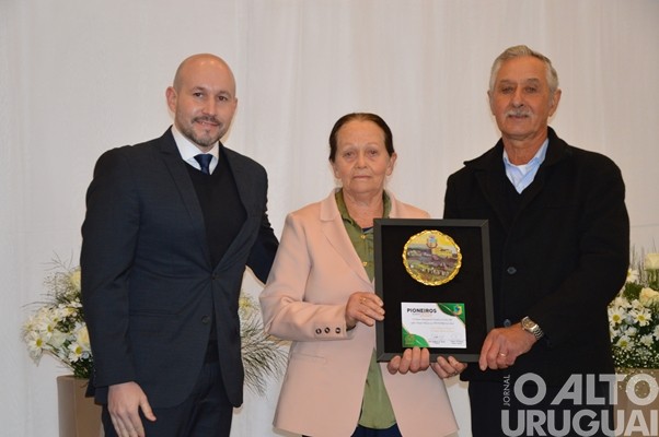 Câmara de Vereadores de Seberi homenageia pioneiros