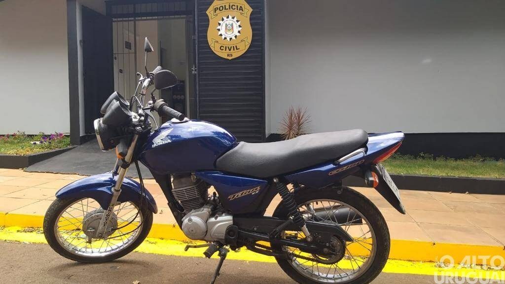 Polícia Civil recupera motocicleta furtada em Vista Alegre