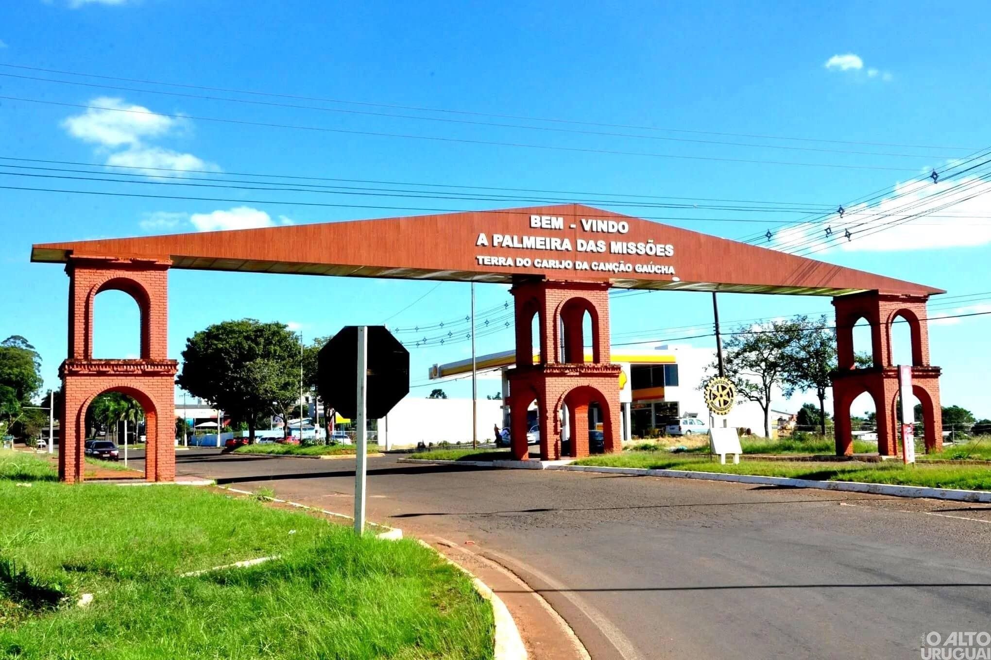 Projeto "Resumão da Semana" de Palmeira das Missões é finalista em prêmio da Famurs