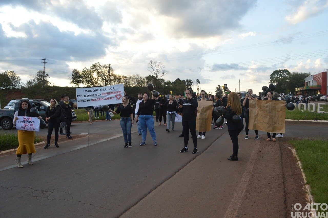 Novos protestos de profissionais da área são realizados na região