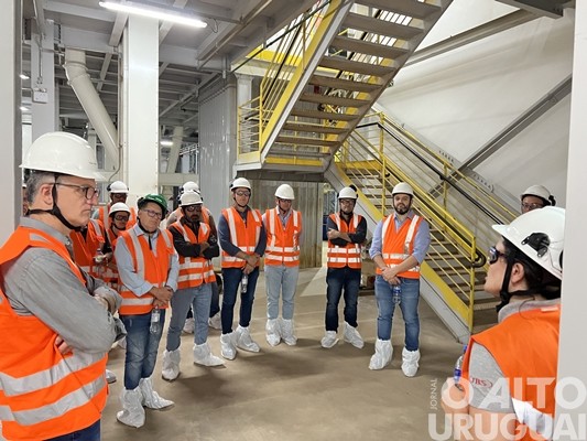 JBS apresenta a estrutura da fábrica de ração em Seberi