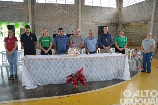 Centenas de mulheres participam de encontro em Jaboticaba