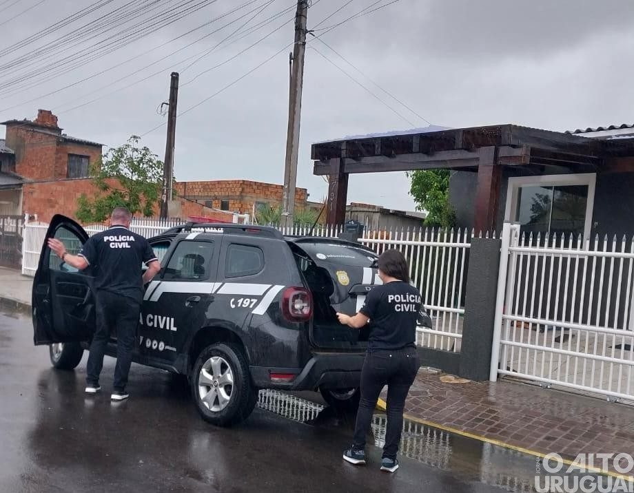 Casal suspeito de extorsão a adolescente de FW é preso no litoral