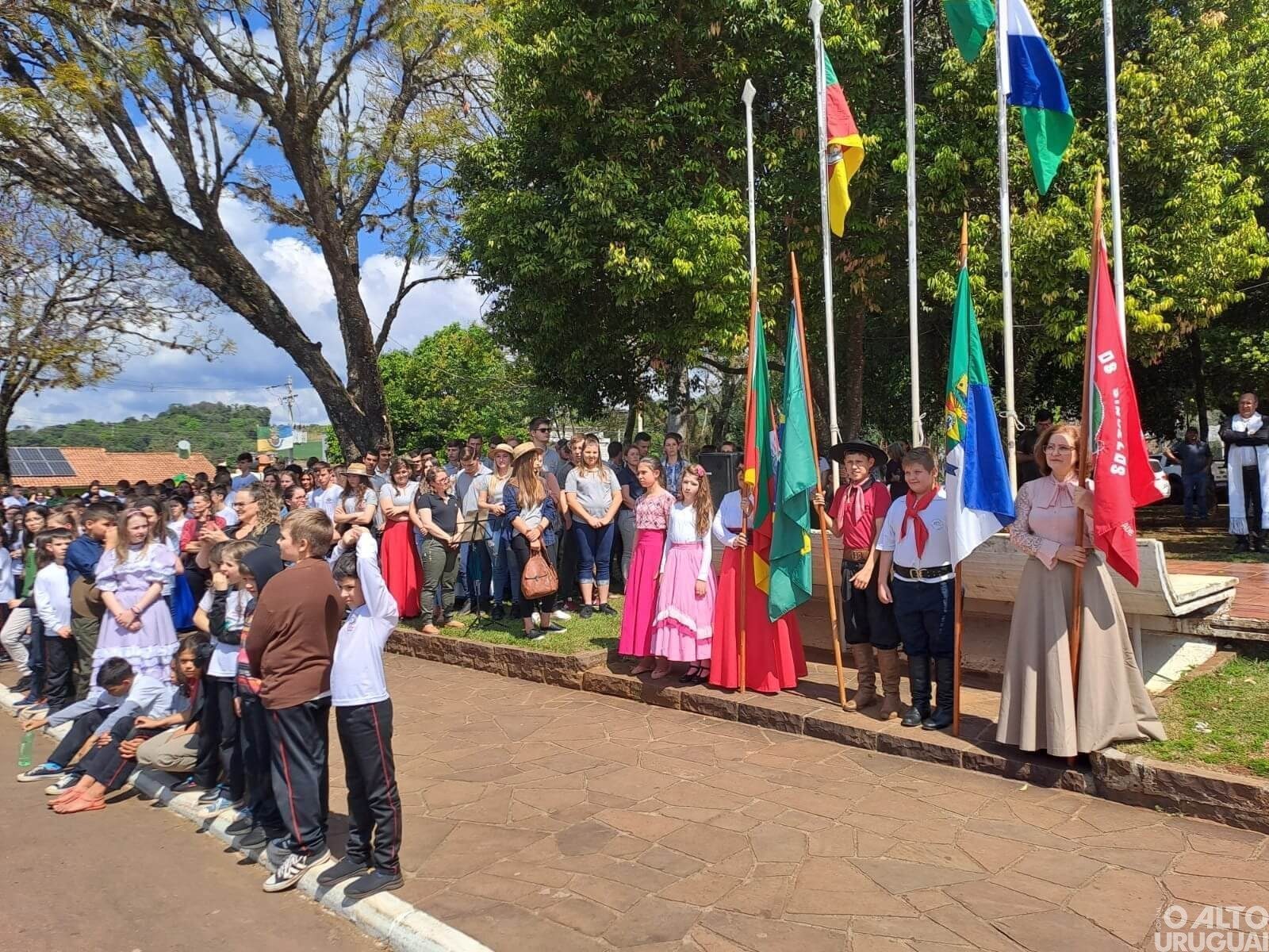 Abertura da 29ª Cavalgada Interdistrital de Alpestre é realizada nesta quinta-feira