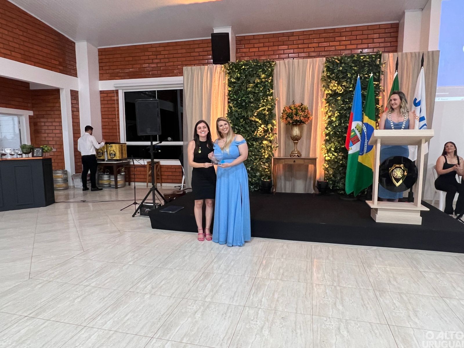 Jantar festivo com honrarias marca os 50 anos da JCI em Rodeio Bonito