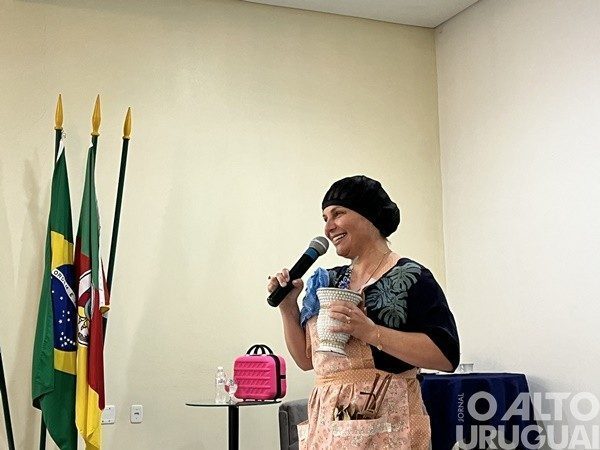 “Uma tarde para elas” reúne cerca de 200 mulheres na URI/FW