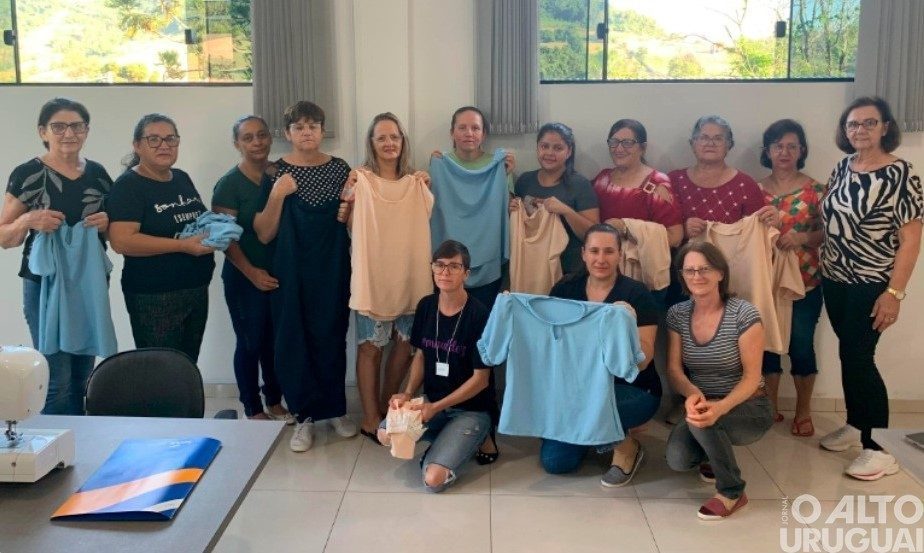 Curso de corte e costura é concluído em Pinhal