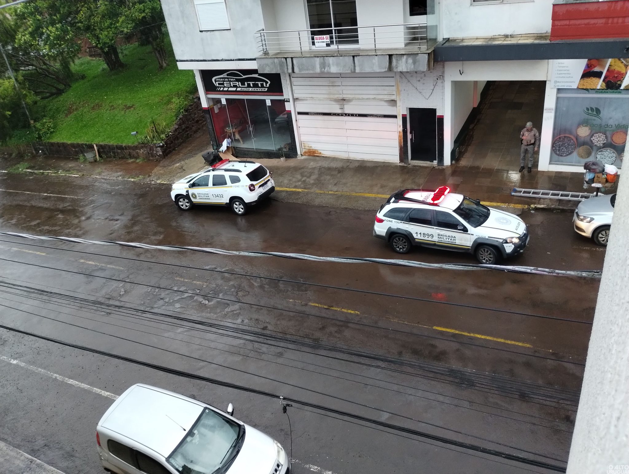 FW: cadáver é encontrado em apartamento na rua Santo Cerutti