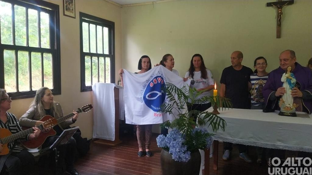 Missa campal do Dia de Nossa Senhora da Imaculada Conceição é realizada