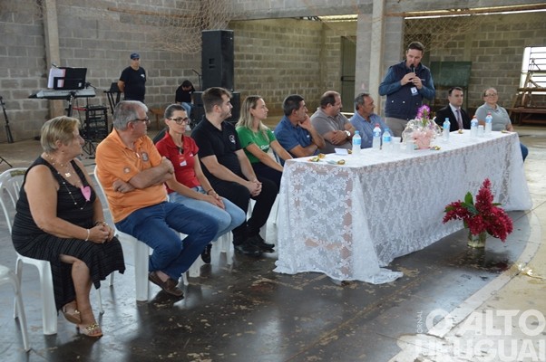 Centenas de mulheres participam de encontro em Jaboticaba