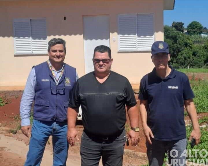 Vistoria confirma avanço de conjunto habitacional em Dois Irmãos das Missões