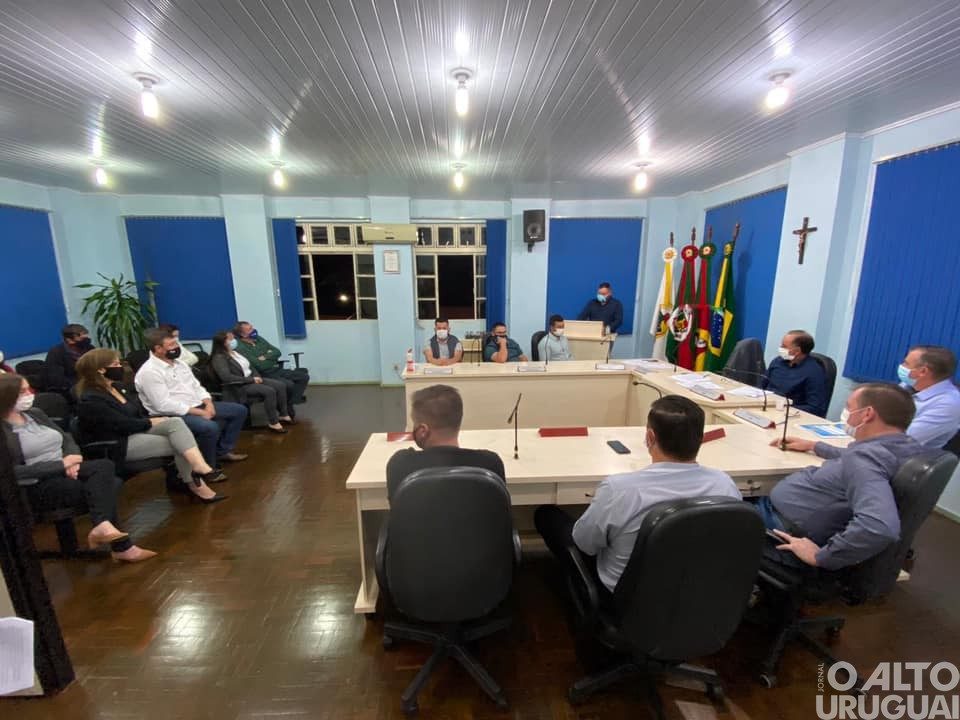 Legislativo de Taquaruçu do Sul promove sessão solene em homenagem a profissionais da saúde