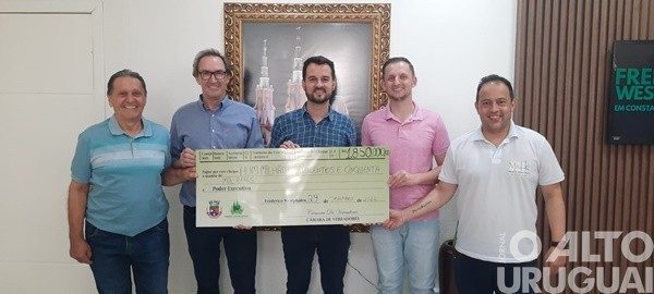 Câmara de FW destina quase R$ 2 milhões para o Executivo