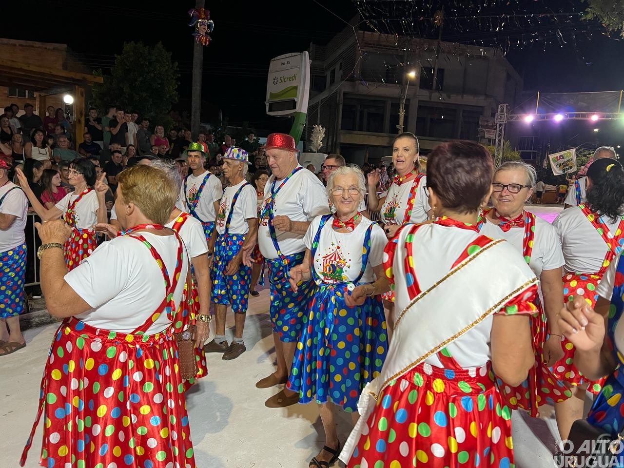 Carnaval Regional de Iraí segue até segunda-feira