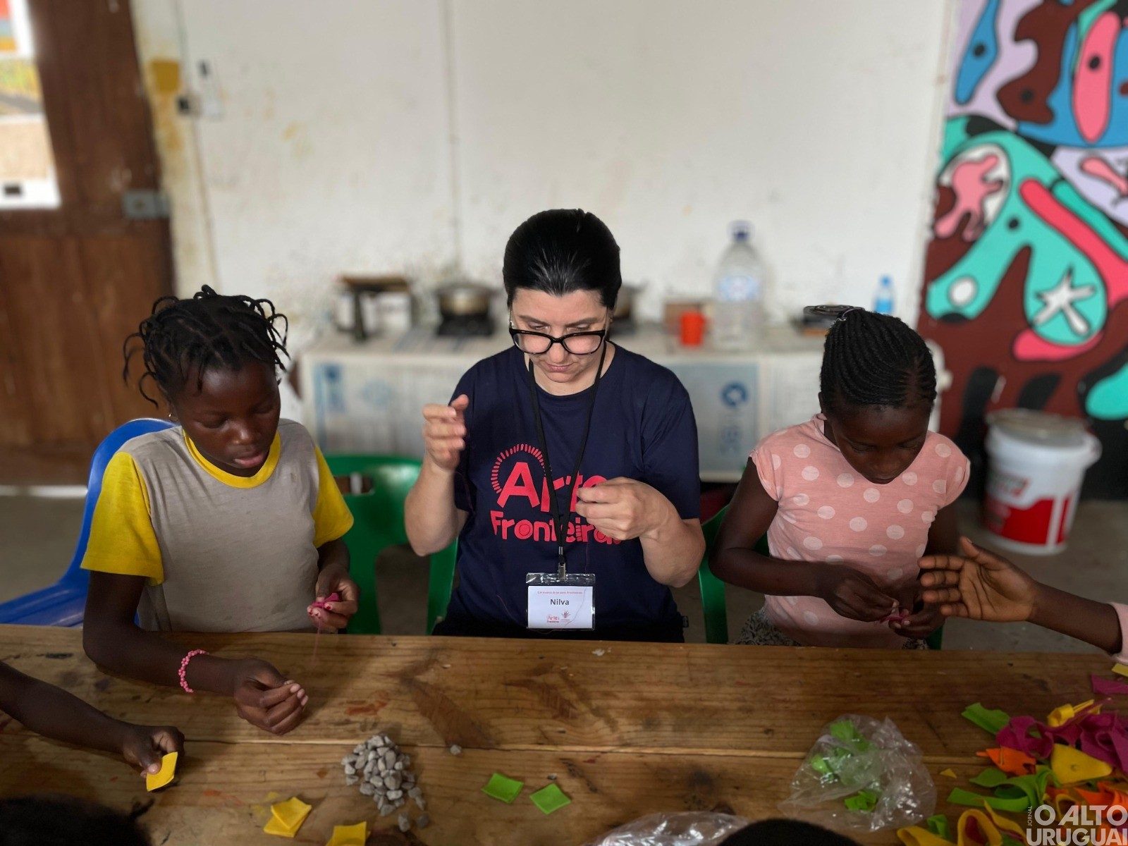 Frederiquenses levam arte e solidariedade em missão humanitária à África