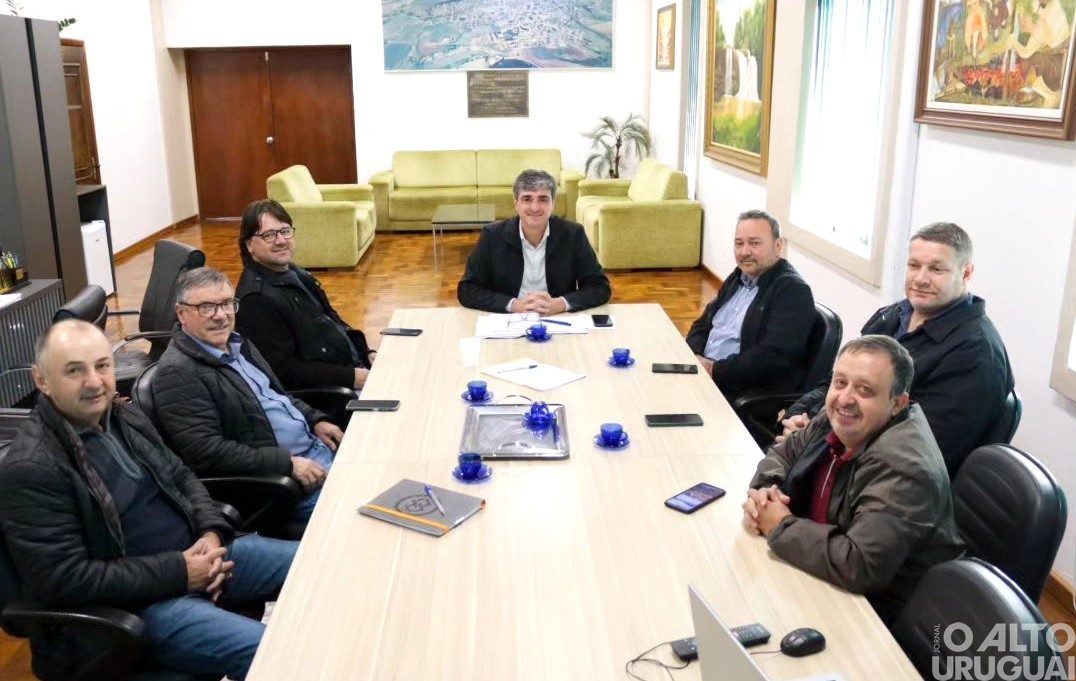 Vice-prefeito de Jaboticaba participa de apresentação do projeto Pró-esporte