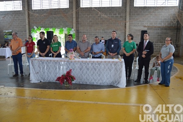 Centenas de mulheres participam de encontro em Jaboticaba