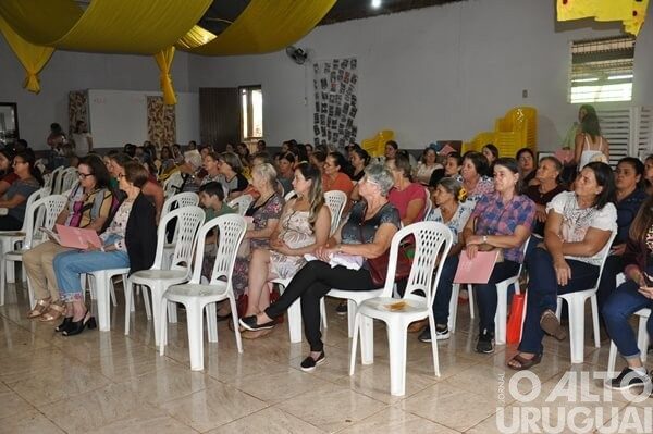 Encontro em Cristal do Sul reúne cerca de 300 mulheres