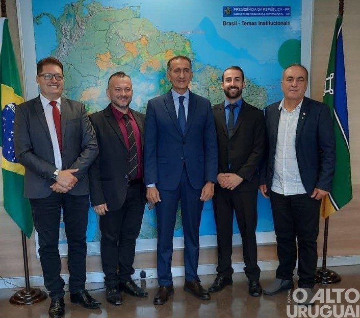 Comitiva de Palmitinho participa de audiência com ministros em Brasília 