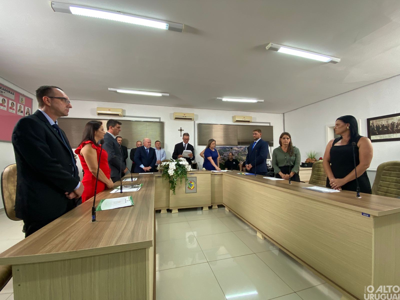 Prefeito e vereadores de Vista Alegre são empossados