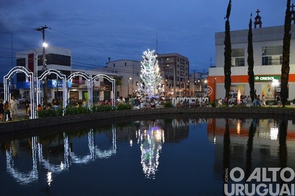 Abertura do Natal ocorre domingo em Palmitinho