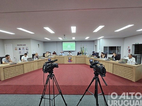 Prefeitura de FW poderá contratar sete agentes administrativos