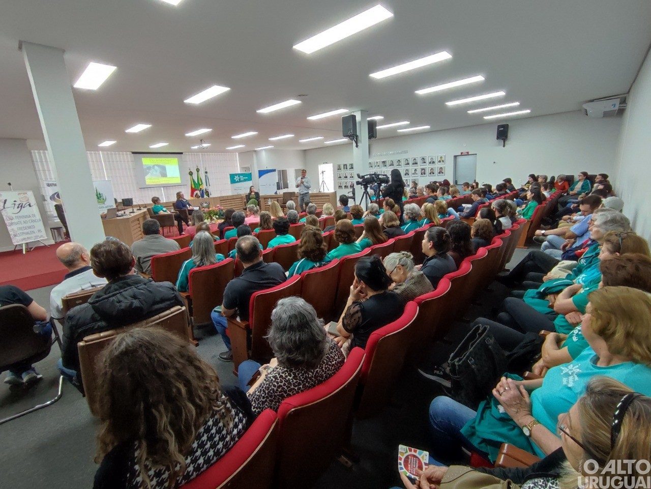 Debate sobre o Dia Mundial da Alimentação mobiliza comunidade na Câmara de Vereadores
