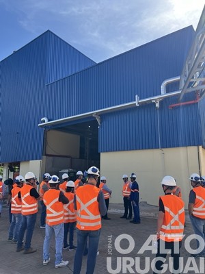 JBS apresenta a estrutura da fábrica de ração em Seberi