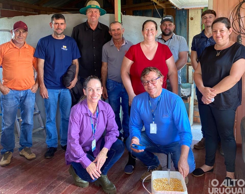 Tecnologia para secagem e armazenagem de grãos é tema de capacitação para agricultores de Seberi