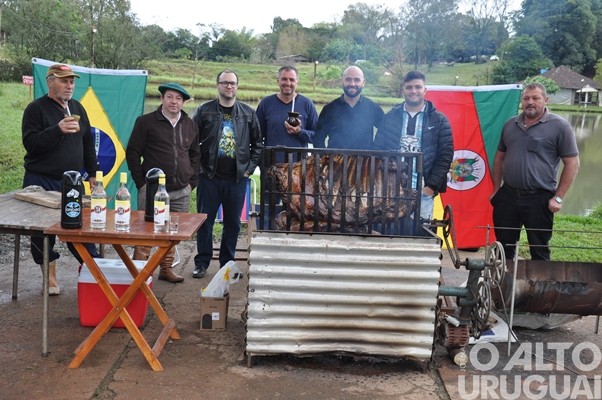 Grupo de argentinos participa de integração em FW