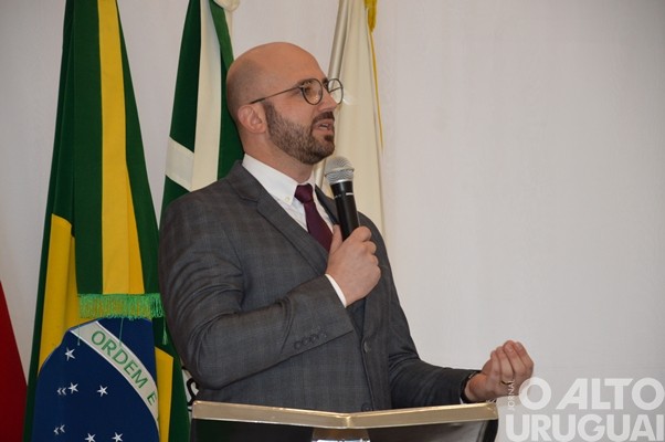Câmara de Vereadores de Seberi homenageia pioneiros