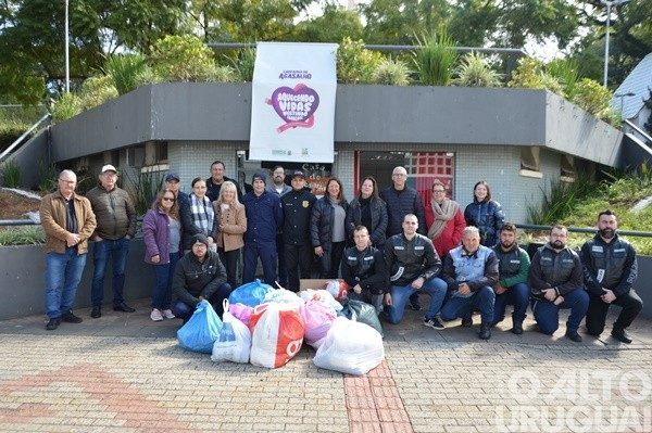 Dia D da Campanha do Agasalho envolve a comunidade em FW