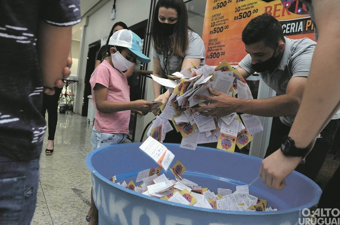 Supermercado Bertoletti lança campanha em comemoração aos 47 anos