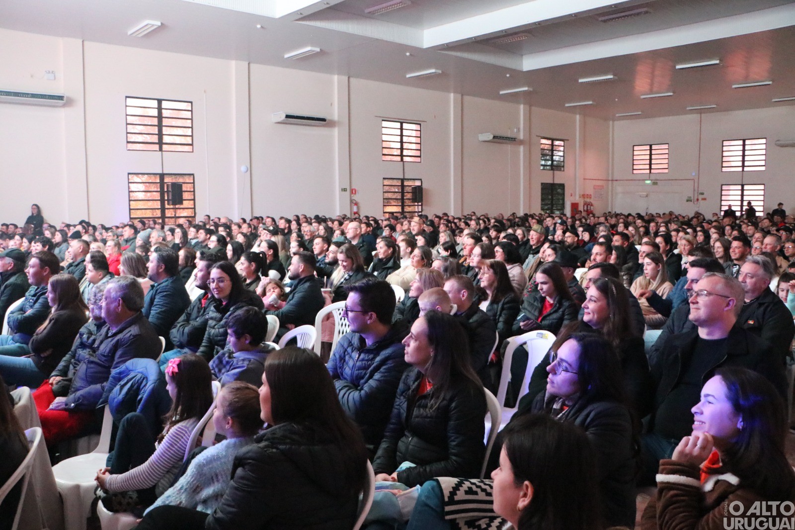 Evento alusivo ao Dia C une humor, solidariedade e a força do cooperativismo