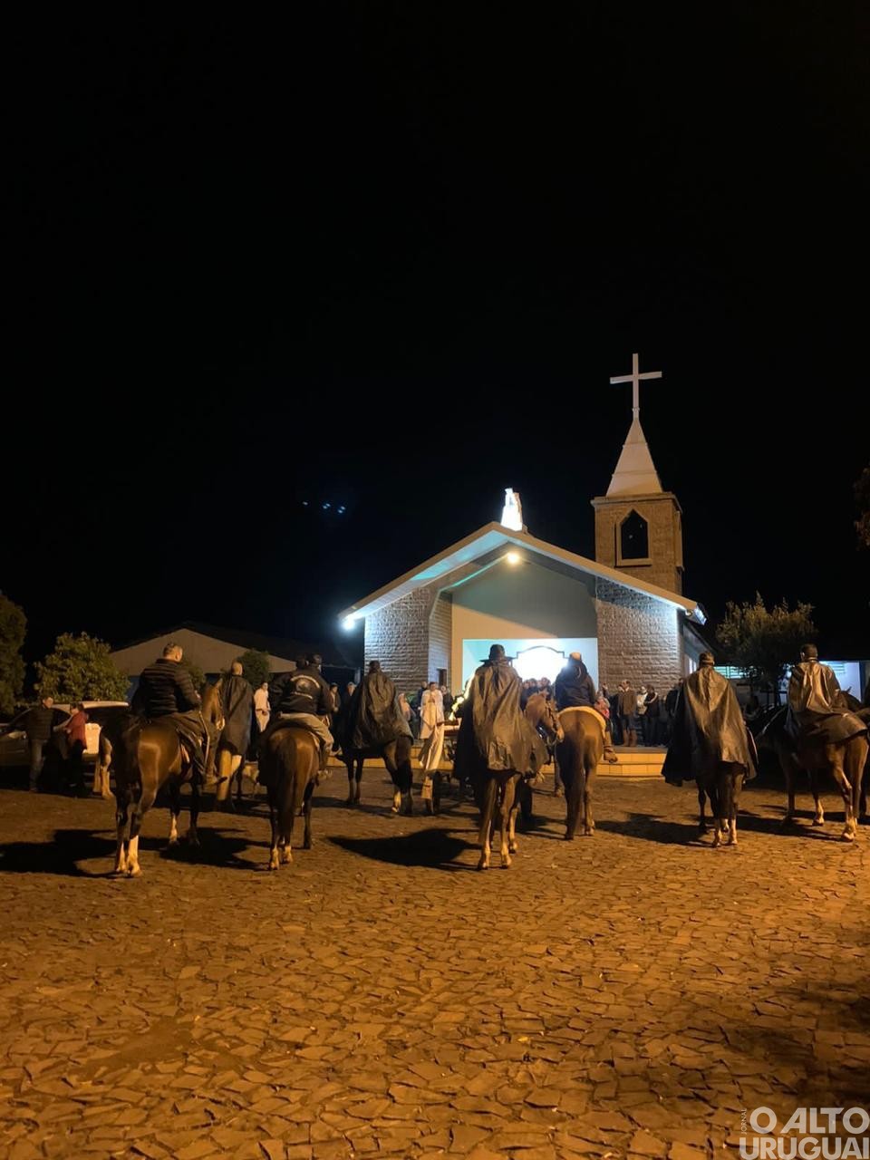 Procissão luminosa nesta sexta-feira marca o terceiro dia de tríduo da 46ª Romaria de Nossa Senhora da Salete