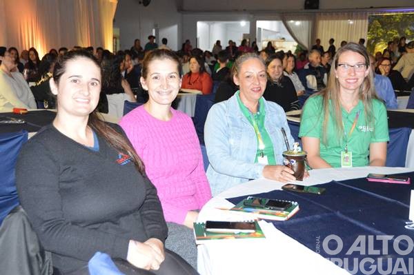 Palestra-show com Otélio Drebes reúne mais de 600 pessoas em Seberi