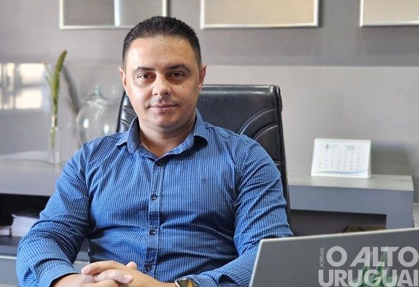 Ismael Cocco assume presidência da Câmara de FW