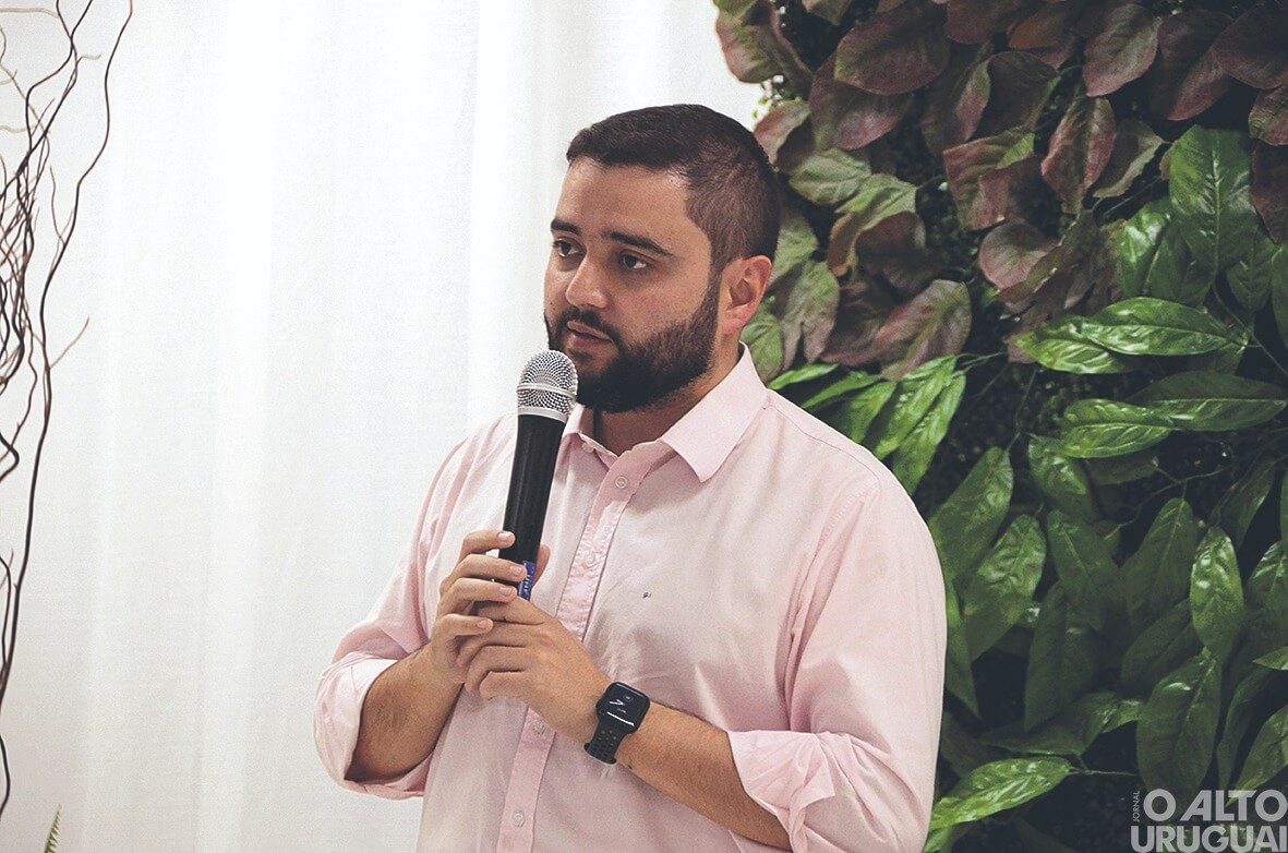 “O tempo está passando e nós precisamos ter um candidato”, diz deputado Gabriel Souza sobre definições do MDB