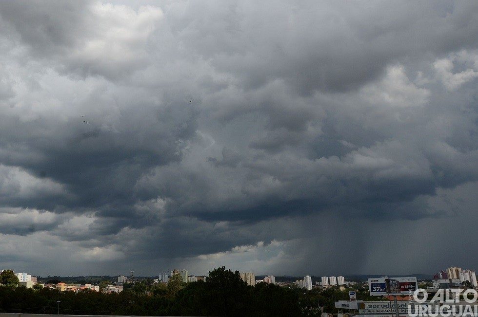Fortes tempestades ameaçam o Rio Grande do Sul nesta quarta-feira