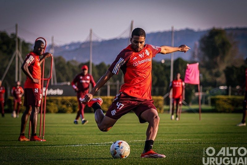 Internacional busca a classificação nesta terça-feira