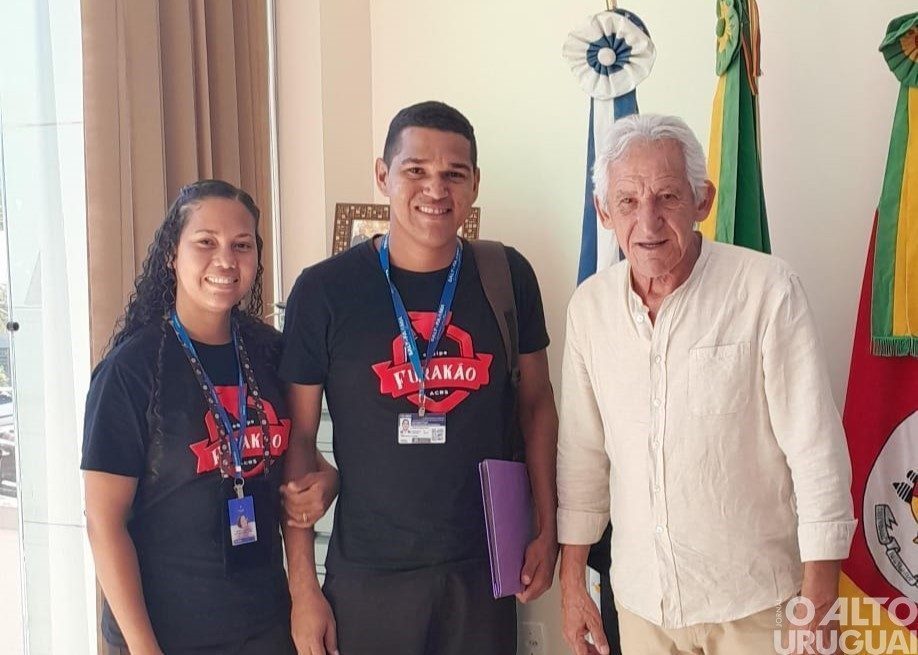 Vicente Dutra recebe projeto de intercâmbio