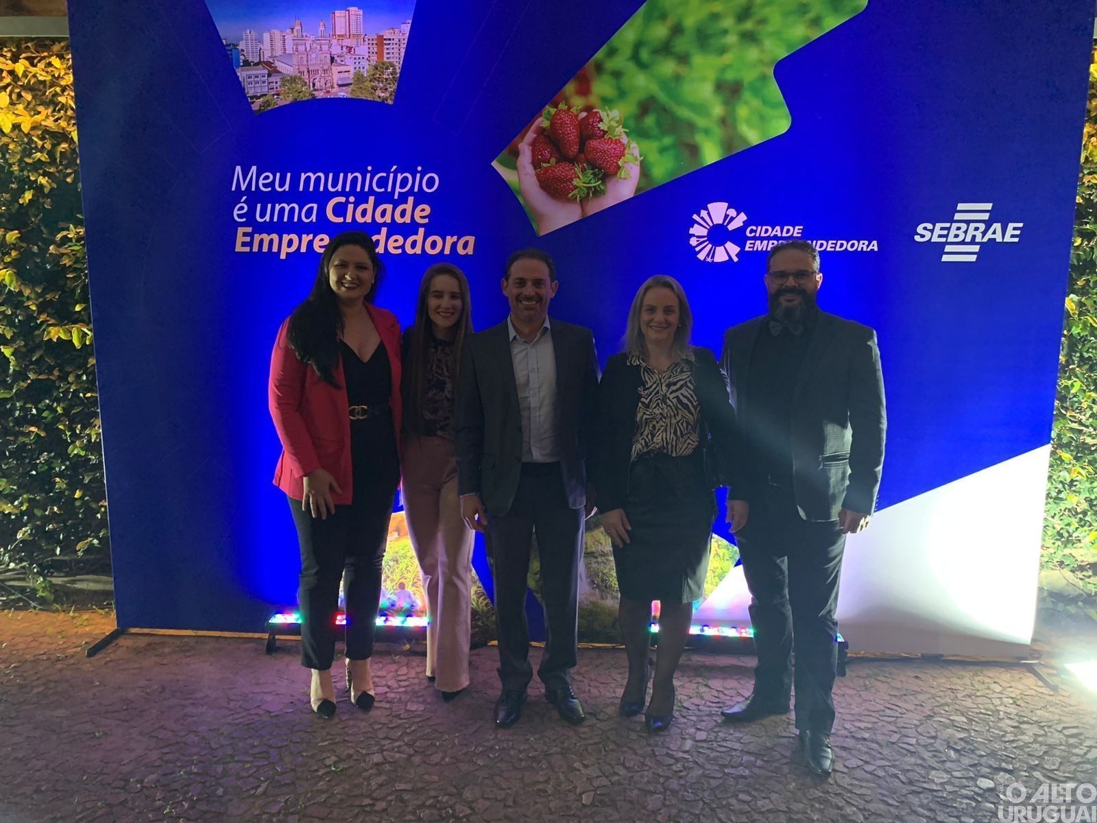 Representantes da Prefeitura de FW participam do encontro Cidade Empreendedora