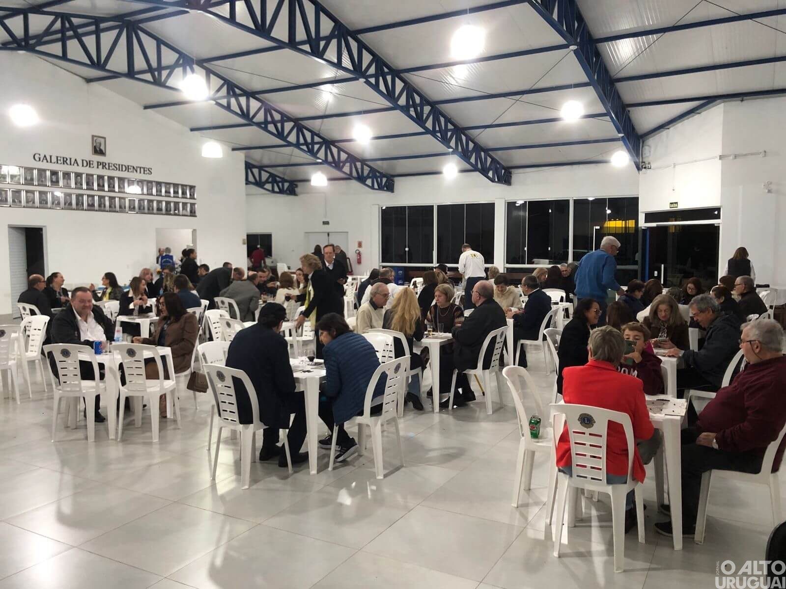 Lions realiza Jantar-Bingo em FW