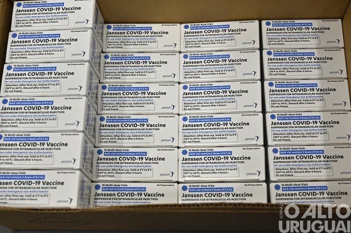 Ministério da Saúde comunica adiamento da chegada da vacina da Janssen