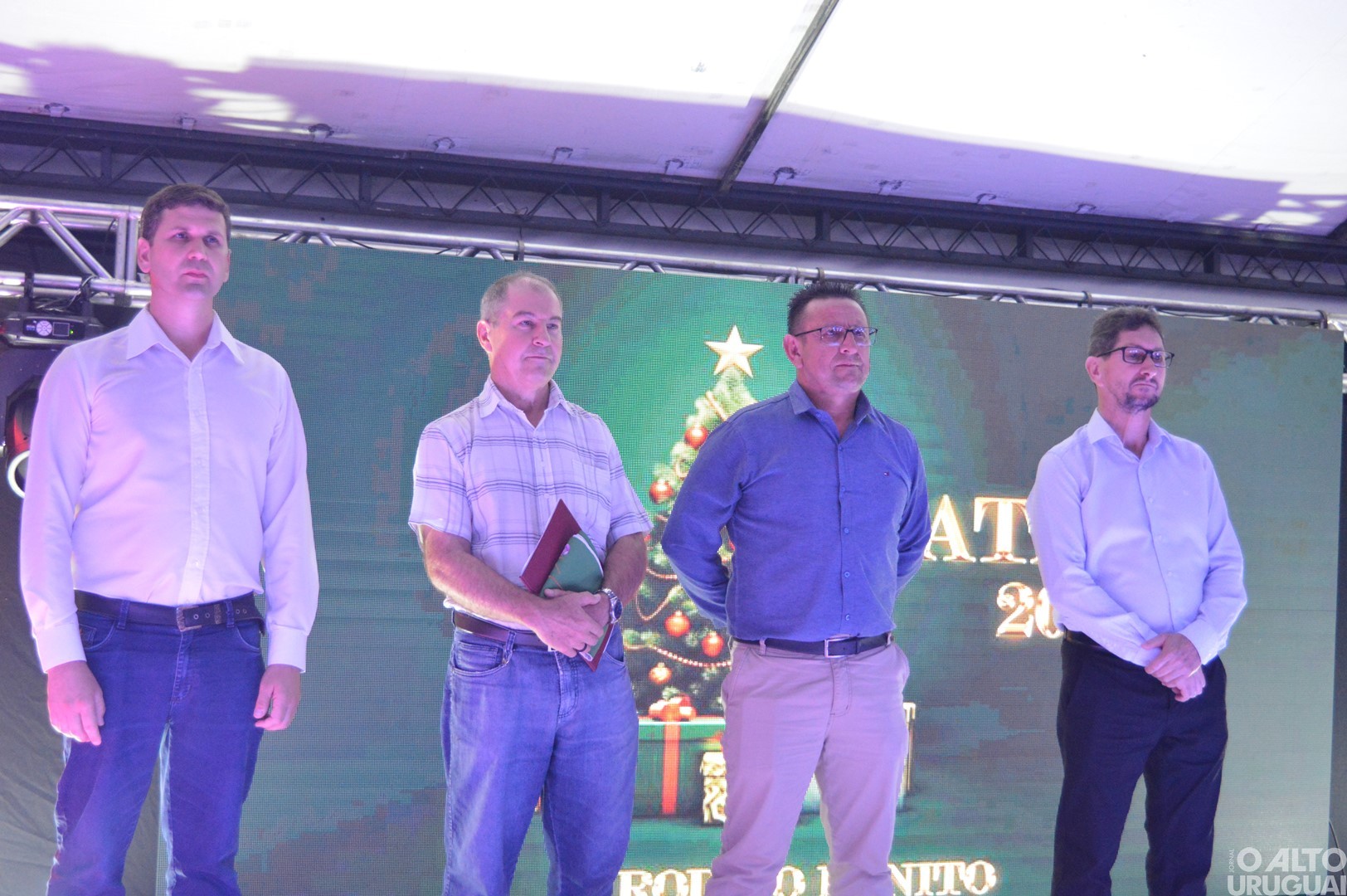 Acendimento de luzes marca a abertura oficial de Natal em Rodeio Bonito