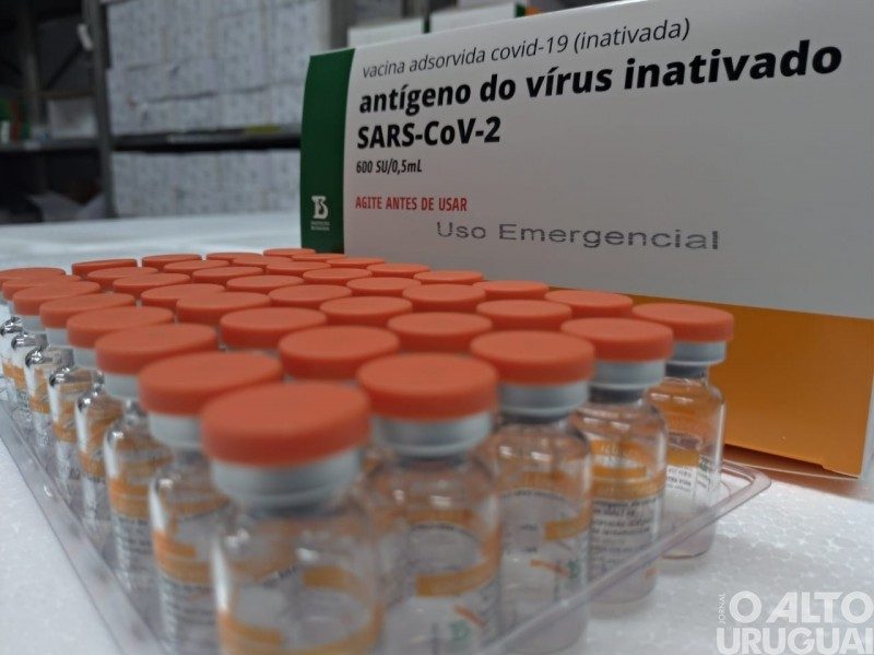 Butantan entrega quatro milhões de doses de vacina ao Ministério da Saúde