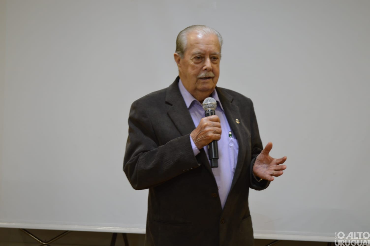 Tici Marin lança autobiografia "De Improvável a Protagonista"
