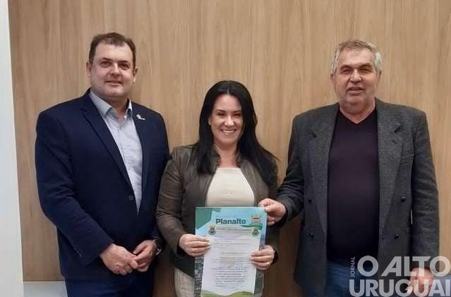 Prefeito de Planalto busca investimentos na capital do Estado
