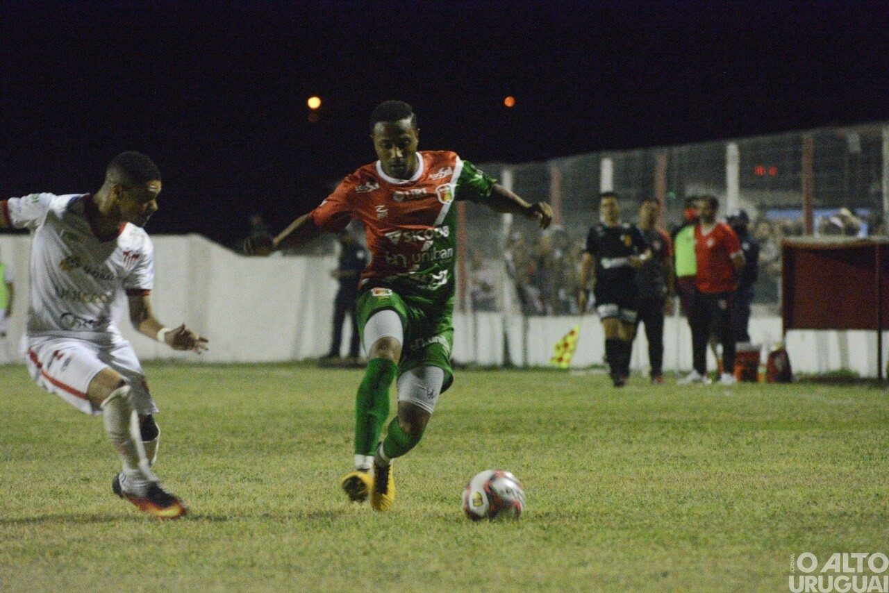 Tony Júnior não é mais jogador do União Frederiquense