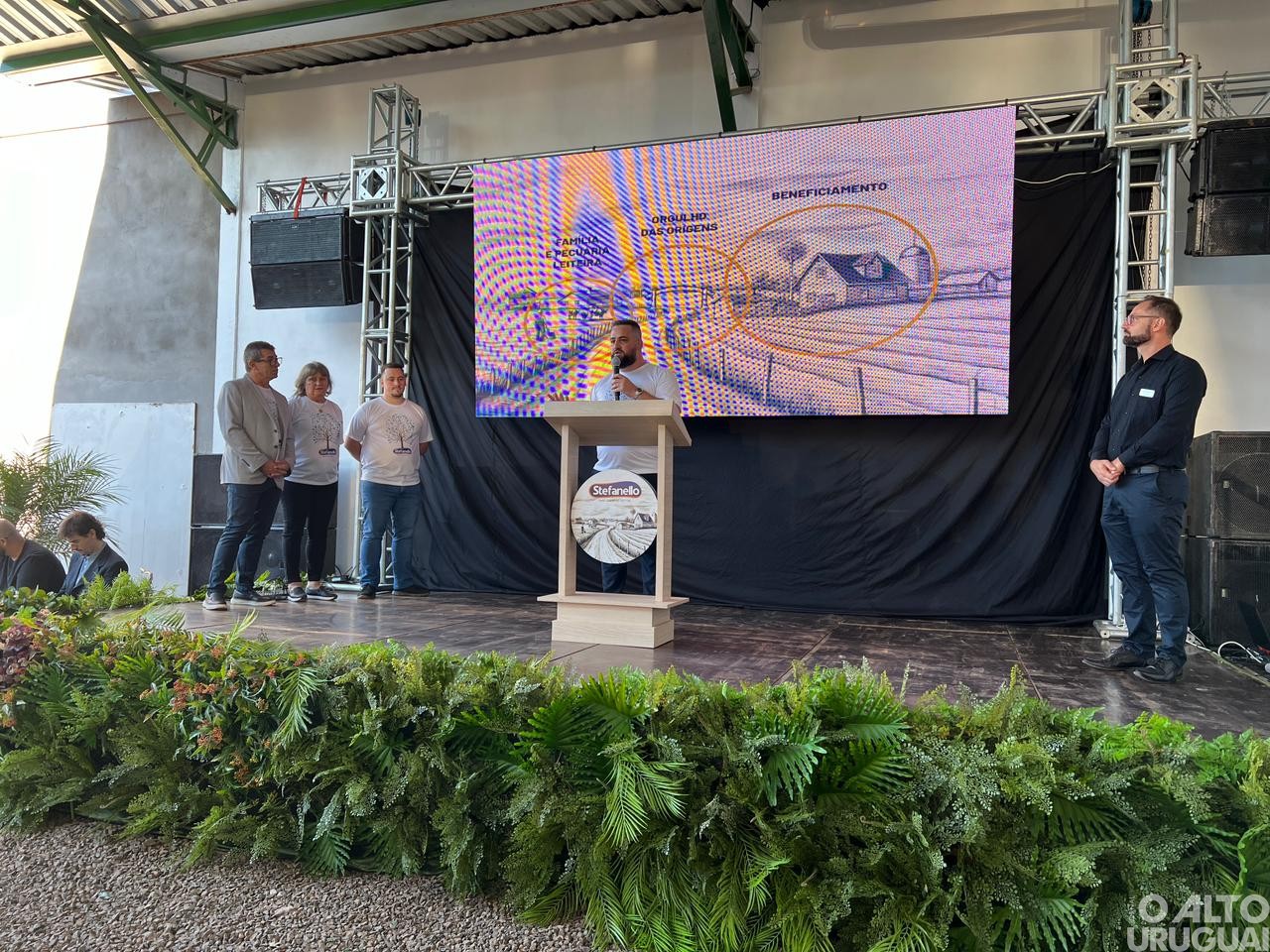 Entrega da revitalização do trevo é realizada em Rodeio Bonito